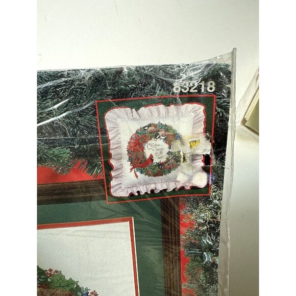 Vintage Bucilla Cross Stitch Kit #83218 Unfinished Christmas Wreath READ - Picture 5 of 11